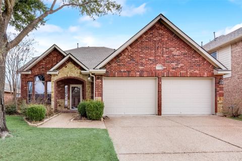 2569 Pinnacle Point Drive, Grand Prairie, TX 75054 — photo 2