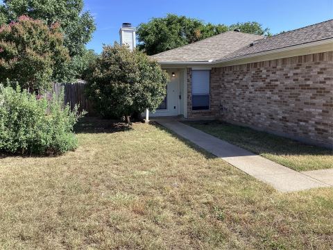 1152 Landsdale Lane, Saginaw, TX 76179 — photo 2