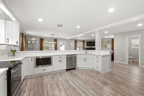 776 E Fulton Street, Van Alstyne