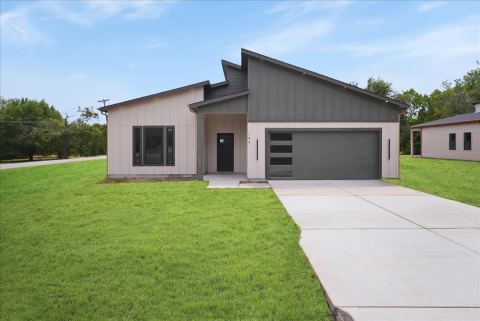 108 W Dogwood Trail, Fate