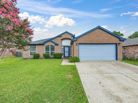 7609 Albany Lane, Arlington