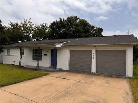 616 Mesquite Avenue, Crowley