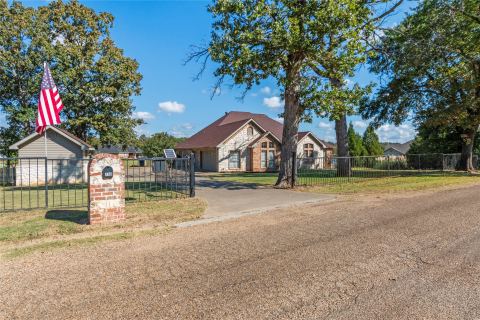 180 Surls Drive, Mabank, TX 75156 — photo 2