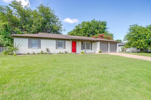 128 SE Robert Street, Burleson