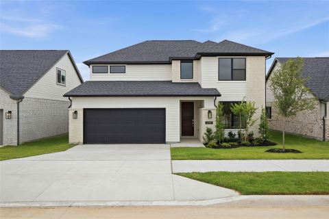 6717 Serenity Drive, Fort Worth