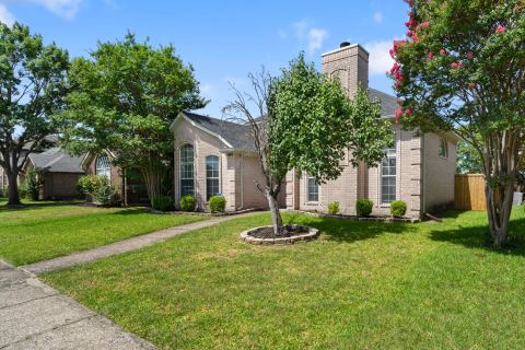 1229 Clear Creek Drive, Mesquite, TX 75181 — photo 2