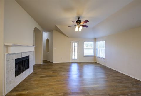 716 Mistymoor Lane, Fort Worth, TX 76052 — photo 3