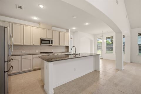 201 Oak Point Drive, McKinney, TX 75071 — photo 2