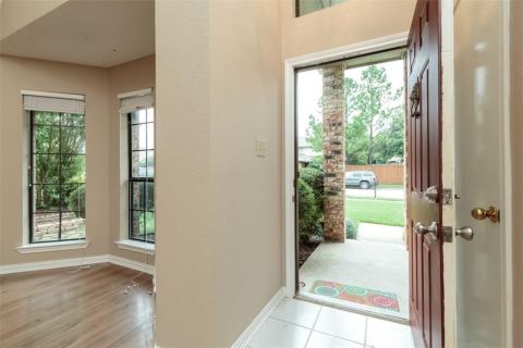 1203 Laurel Lane, Grapevine, TX 76051 — photo 2