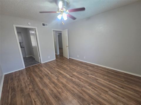 1717 N Locust Street 6, Denton, TX 76201 — photo 3