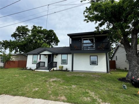 513 W South Street, Whitesboro, TX 76273 — photo 2