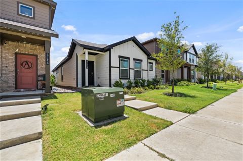 3120 Strawberry Farm Lane, Fort Worth, TX 76140 — photo 2