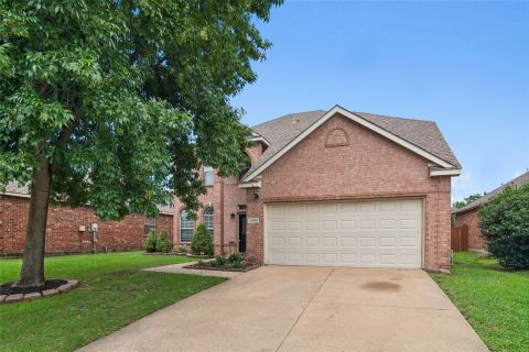 10609 Augusta Lane, Rowlett, TX 75089 — photo 2