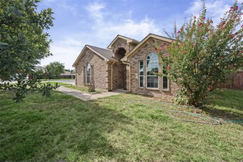 301 Wintergreen Court, Weatherford
