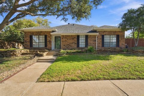 841 Villa Ridge Drive, Garland, TX 75043 — photo 2