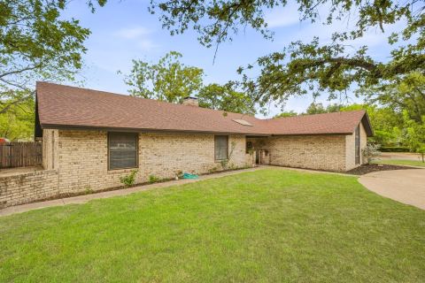 1190 N Charlotte Avenue, Stephenville, TX 76401 — photo 2