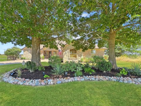 7205 Muirfield Drive, Cleburne, TX 76033 — photo 3