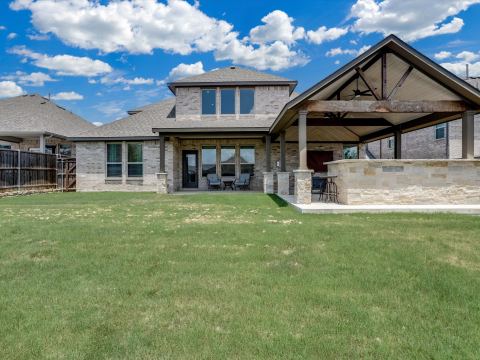 1021 Daylily Drive, Northlake