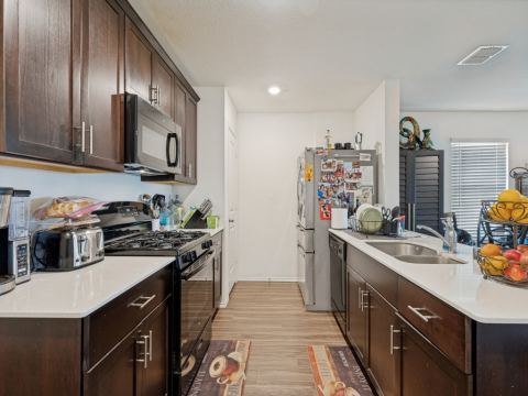 409 Falling Star Drive, Fort Worth, TX 76052 — photo 2