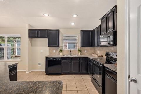 2060 Meadow Park Drive, Princeton, TX 75407 — photo 3