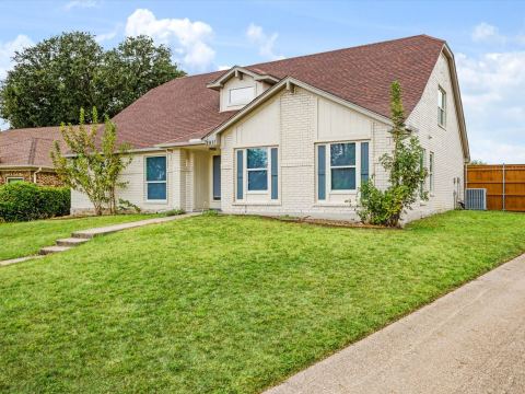 2911 Creekside Court, Carrollton, TX 75007 — photo 3
