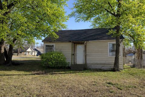 430 E Parnell Street, Denison, TX 75021 — photo 2