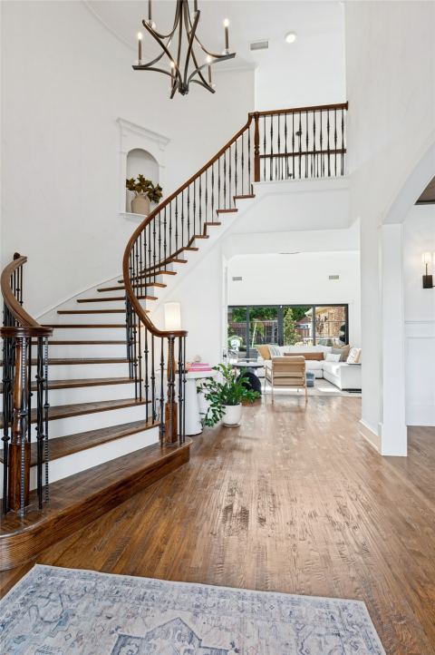 2614 Queen Elizabeth Boulevard, Lewisville, TX 75056 — photo 3