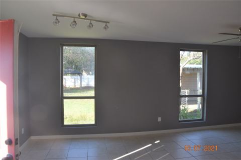 670 W Oak Street, Stephenville, TX 76401 — photo 3