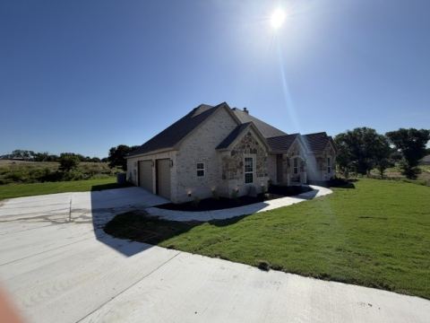 1043 Deer Island Court, Azle, TX 76020 — photo 2