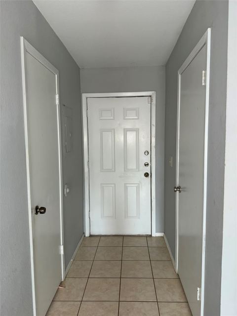 732 W Collins Street, Denton, TX 76201 — photo 2