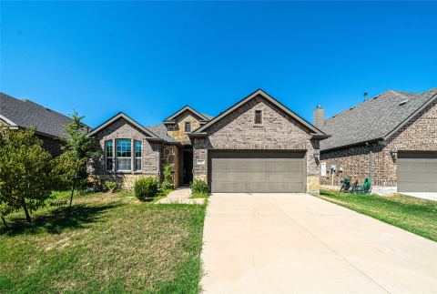 945 Lake Cypress Lane, Little Elm