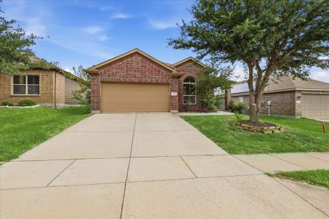 720 Rio Bravo Drive, Fort Worth, TX 76052 — photo 2