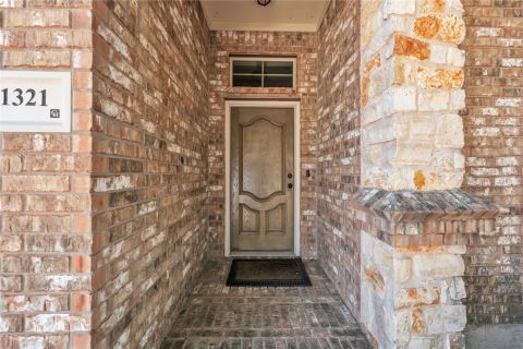 1321 Lauren Lane, Granbury, TX 76048 — photo 2