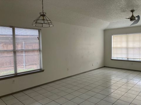 5210 Highbank Drive, Arlington, TX 76018 — photo 3