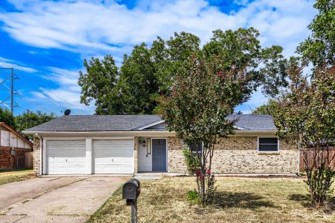 1900 Lomita Lane, Arlington, TX 76010 — photo 2