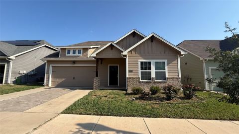 2305 Paxton Way, Denton, TX 76209 — photo 2