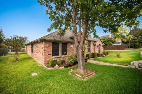 5818 Macgregor Drive, Garland, TX 75043 — photo 2