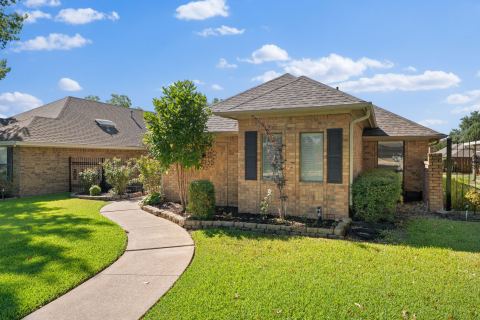 3111 Bonham Street, Greenville, TX 75402 — photo 3