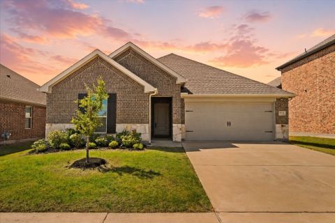 772 Soar Sky Way, Lavon