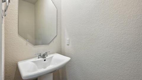 621 Newland Court, Princeton