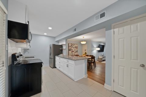 7738 Meadow Road 109, Dallas, TX 75230 — photo 2