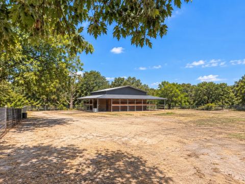 453 Rocky Acres Road, Cedar Hill, TX 75104 — photo 2