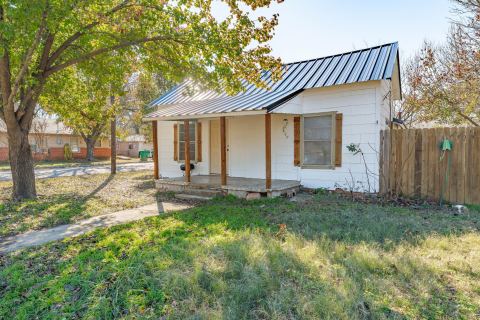 1000 N Clinton Street N, Stephenville, TX 76401 — photo 2