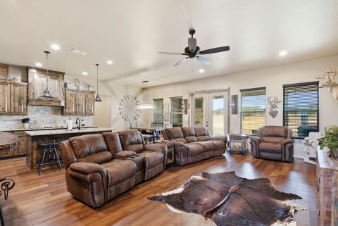 133 Kingston Lane, Weatherford, TX 76087 — photo 3