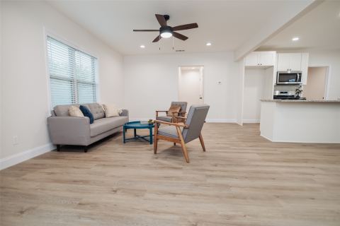 305 Ball Street, Tom Bean, TX 75491 — photo 2