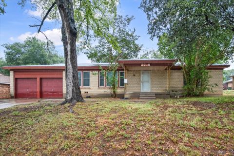 2716 Scruggs Park Drive, Richland Hills