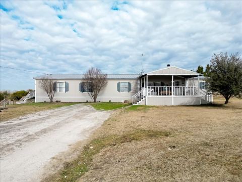 5206 Buttercup Court, Granbury