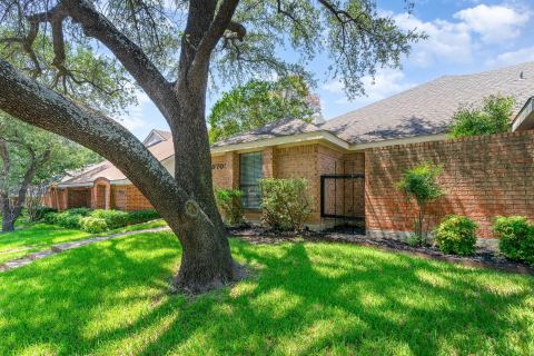 9709 Springtree Lane, Dallas, TX 75243 — photo 2