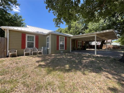 301 Briggs Street, Waxahachie, TX 75165 — photo 2
