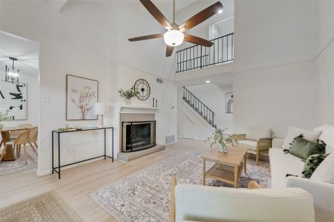 7492 E Northwest Highway 143, Dallas